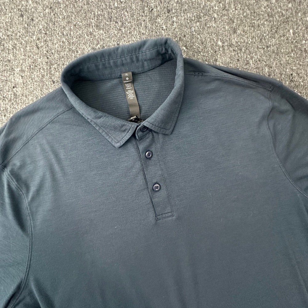 Lululemon Polo Shirt Men XL Blue Athletic Metal Vent Tech Short Sleeve Golf